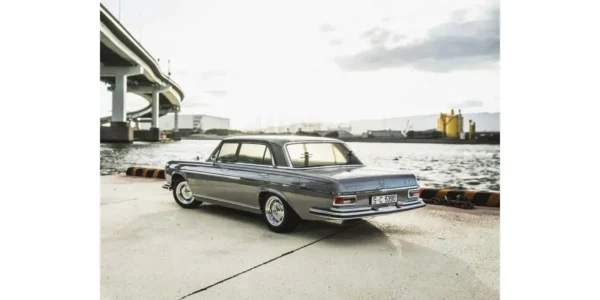 Kyosho Fazer MK2 (L) Mercedes Benz 300 SEL 1971 1:10 Readyset - Type1