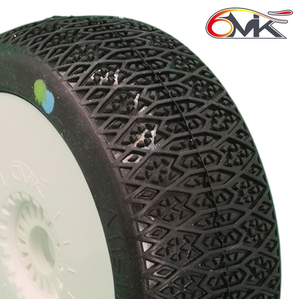 6Mik Mistik II Inter Liimimata (2) - 1:8 Bagi rehvid | Valged veljed | Punased sisud - TKUW22I 1 6Mik Mistik II Inter Un-Glued (2) - 1:8 Buggy tires | White rims | Red inserts - TKUW22I