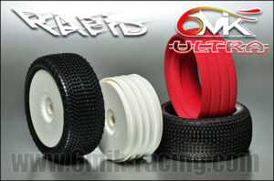 6Mik RAPID CS Un-Glued (2) - 1:8 Buggy tires + White rims + Red inserts - TKUW10CS