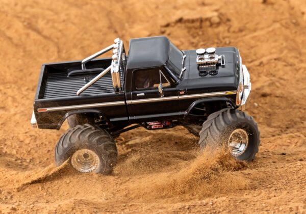 Traxxas TRX-4MT Ford F-150 Monster Truck RTR Must - 2S LiPo/USB Charger