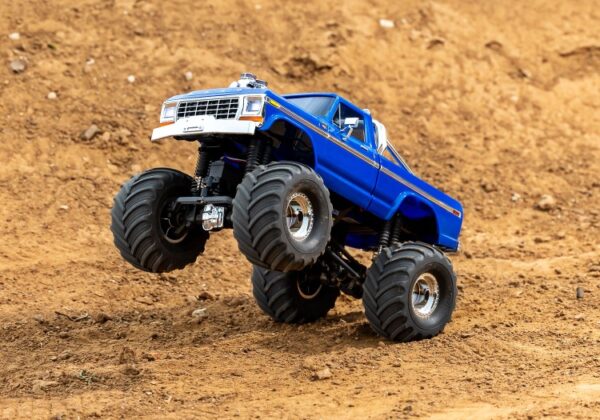 Traxxas TRX-4MT Ford F-150 Monster Truck RTR Sinine - 2S LiPo/USB Charger