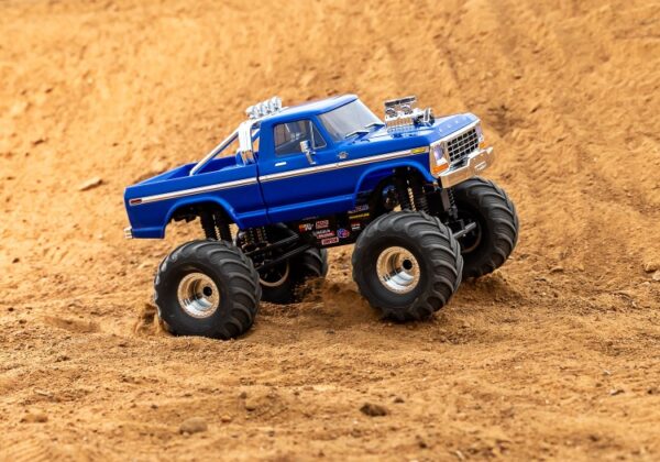 Traxxas TRX-4MT Ford F-150 Monster Truck RTR Sinine - 2S LiPo/USB Charger