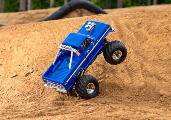 Traxxas TRX-4MT Ford F-150 Monster Truck RTR Sinine - 2S LiPo/USB Charger