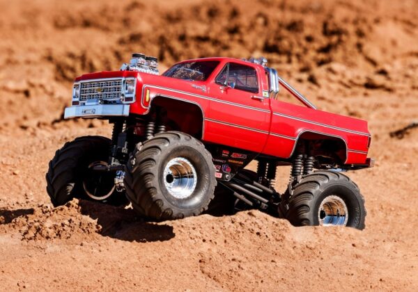 Traxxas TRX-4MT Chevrolet K-10 Monster Truck RTR Punane - 2S LiPo/USB Charger