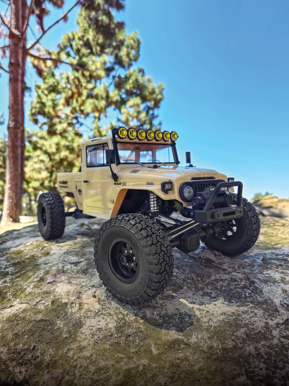 Element RC 1/10 Enduro Trail Truck Zuul Tan RTR #40124 10 Element RC 1/10 Enduro Trail Truck Zuul Tan RTR #40124