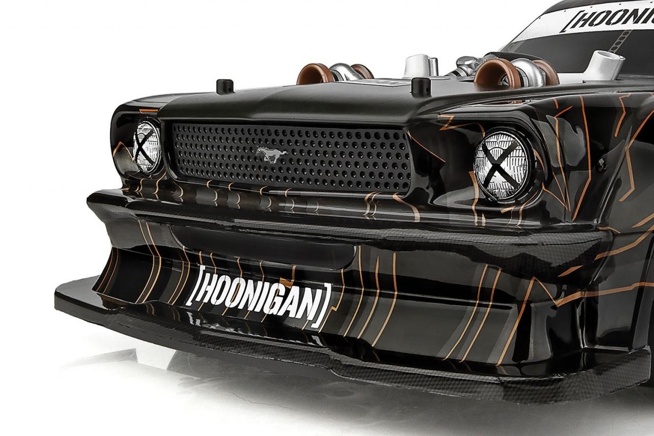 Team Associated SR7 Hoonicorn Team Associated 1/7 SR7 Hoonicorn RTR 7 Team Associated 1/7 SR7 Hoonicorn RTR