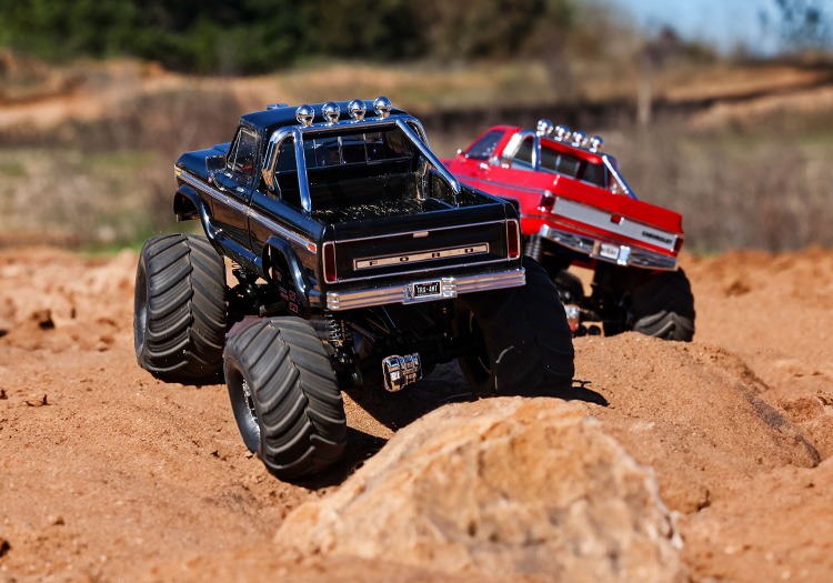Traxxas TRX-4MT Chevrolet K-10 Red RTR RC Car Traxxas TRX-4MT Chevrolet K-10 Monster Truck RTR Red - 2S LiPo/USB Charger 5 Traxxas TRX-4MT Chevrolet K-10 Monster Truck RTR Red - 2S LiPo/USB Charger