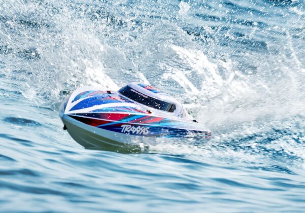 Traxxas Disruptor 26" V-Rumpf Paat RTR Oranz