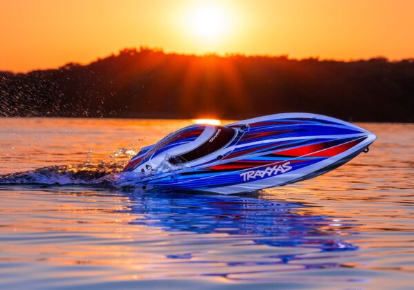 Traxxas Disruptor 26" V-Rumpf Paat RTR Oranz