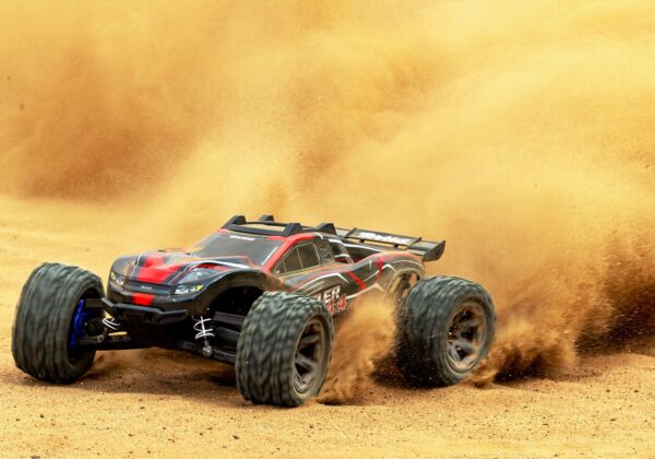 Traxxas Rustler 4x4 BL-2S HD BL 1/10 Truck RTR Red