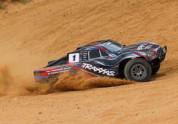 Traxxas Slash 4x4 BL-2S Brushless 1/10 Short-Course RTR Red