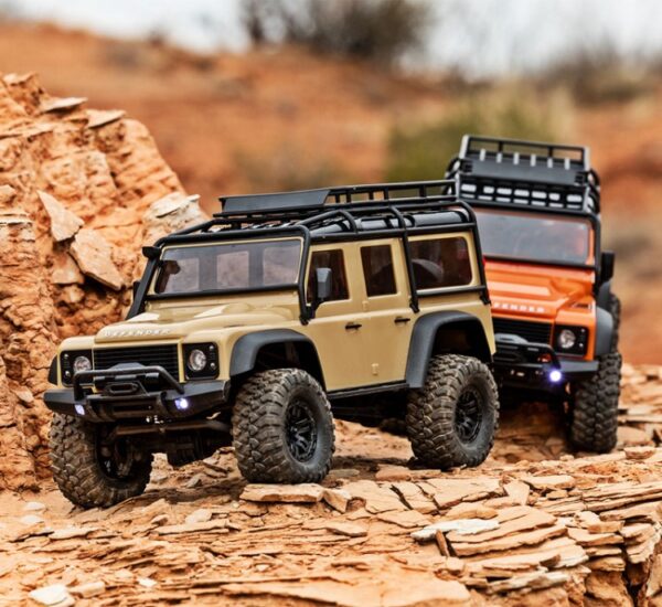 Traxxas TRX-4M 1/18 Land Rover Defender RTR Oranz - 2S LiPo/USB Charger
