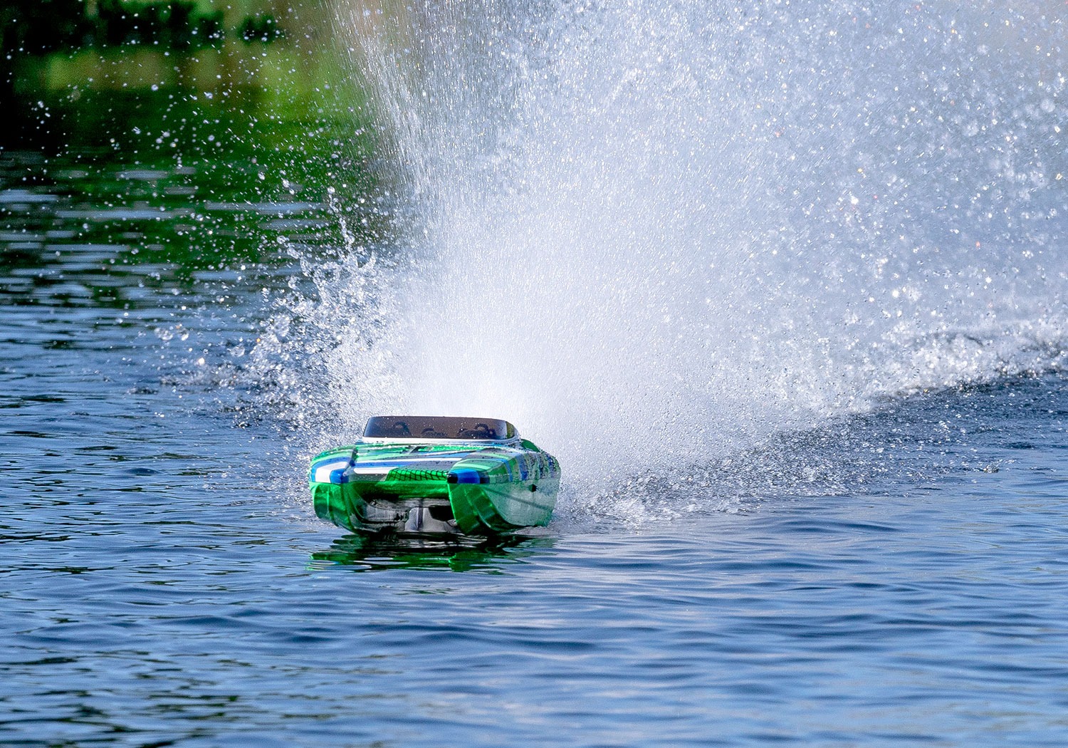 Traxxas DCB M41 Traxxas DCB M41 RC Boat Catamaran BL 40" RTR Green 14 Traxxas DCB M41 RC Boat Catamaran BL 40" RTR Green