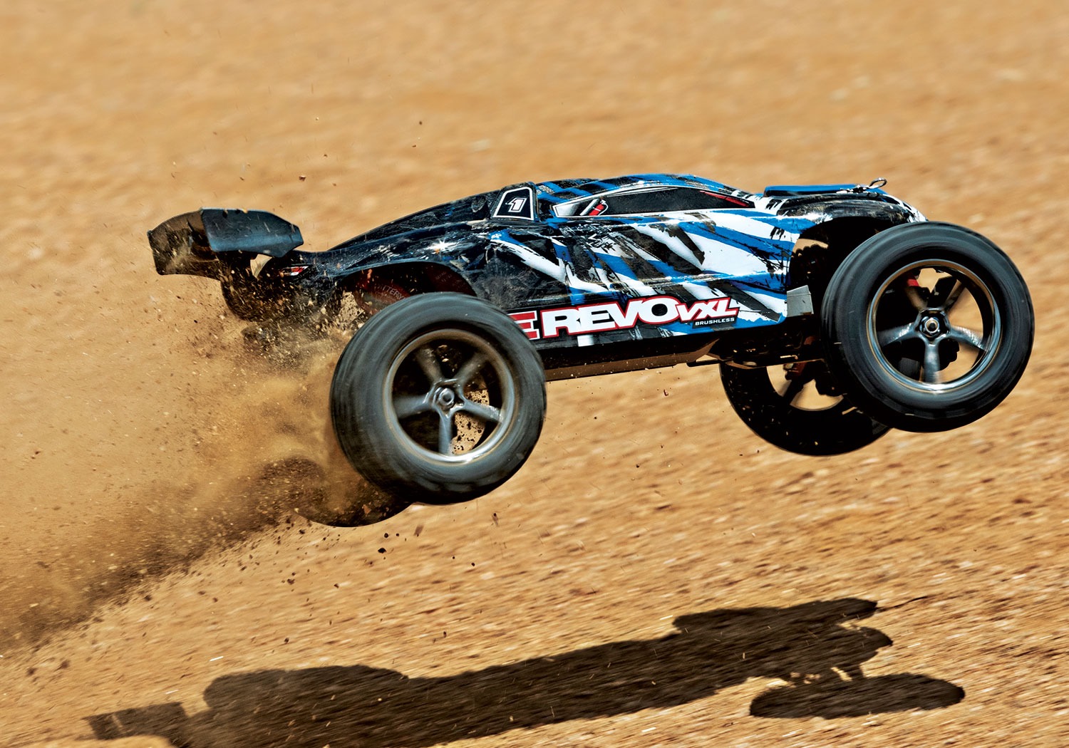 Traxxas E-Revo VXL 4x4 Brushless 1:16 Racing Truck RTR - Sinine 24 Traxxas E-Revo VXL 4x4 Brushless 1:16 Racing Truck RTR - Sinine
