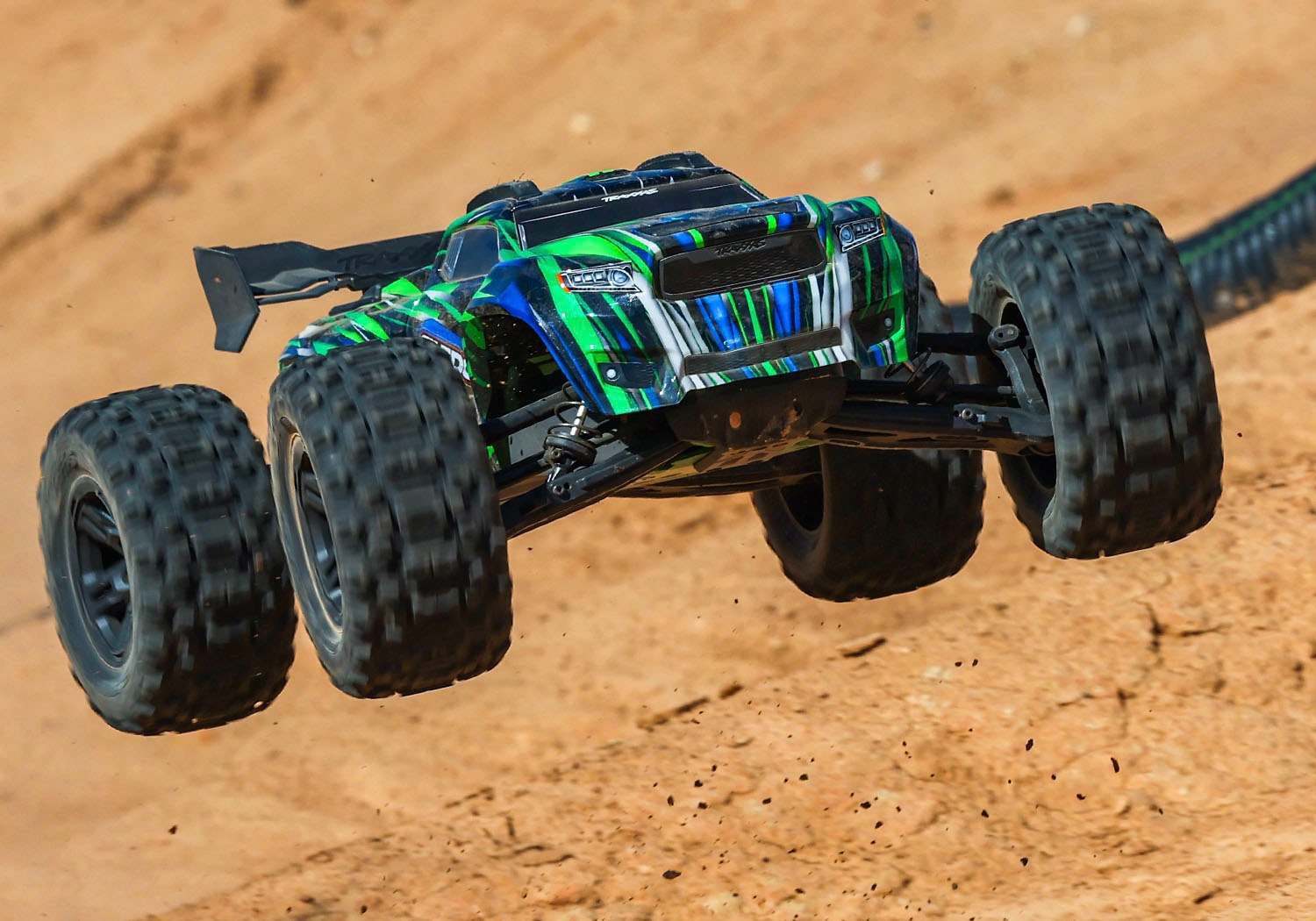 Traxxas Sledge Traxxas Sledge 4x4 Belted 1/8 Monster-Truck Brushless RTR Blue 26 Traxxas Sledge 4x4 Belted 1/8 Monster-Truck Brushless RTR Blue