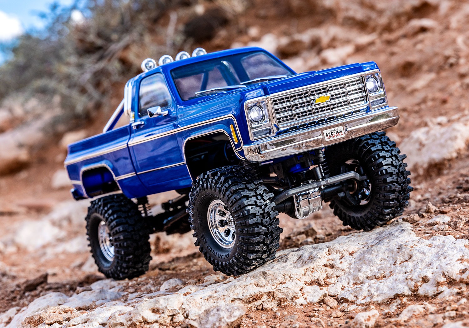 Traxxas TRX-4M Ford F150 Lifted Blue RTR RC Crawler Traxxas TRX-4M 1:18 Ford F150 Lifted RTR Mini Crawler - blue, 2S LiPo/USB Charger 29 Traxxas TRX-4M 1:18 Ford F150 Lifted RTR Mini Crawler - blue, 2S LiPo/USB Charger