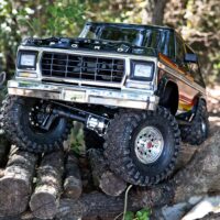 Traxxas TRX-4 Ford Bronco 1979 1/10 Crawler Brushed Clipless RTR Punane