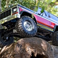 Traxxas TRX-4 Ford Bronco 1979 1/10 Crawler Brushed Clipless RTR Punane