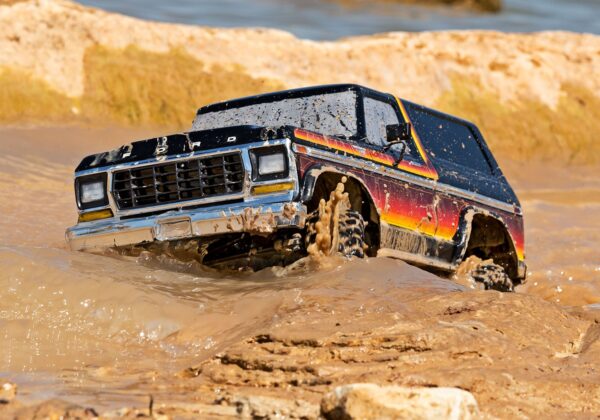 Traxxas TRX-4 Ford Bronco 1979 1/10 Crawler Brushed Clipless RTR Päikeseloojang