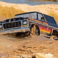 Traxxas TRX-4 Ford Bronco 1979 1/10 Crawler Brushed Clipless RTR Punane