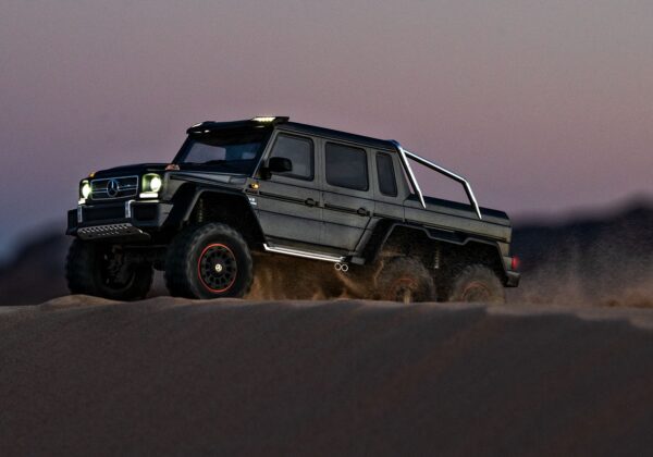 Traxxas TRX-6 MB G63 AMG 6x6 1/10 Crawler Brushed RTR Silver