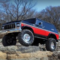Traxxas TRX-4 Ford Bronco 1979 1/10 Crawler Brushed Clipless RTR Punane