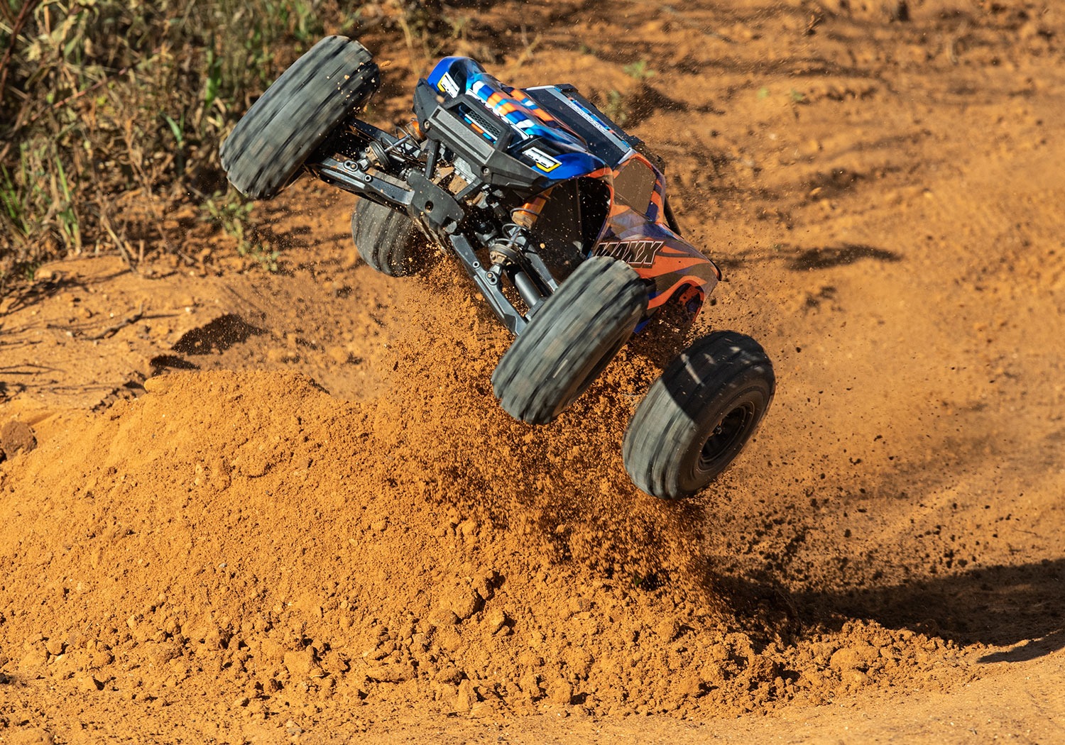 Traxxas Maxx Traxxas Maxx 4x4 1/10 Monster Truck Brushless RTR Blue 12 Traxxas Maxx 4x4 1/10 Monster Truck Brushless RTR Blue