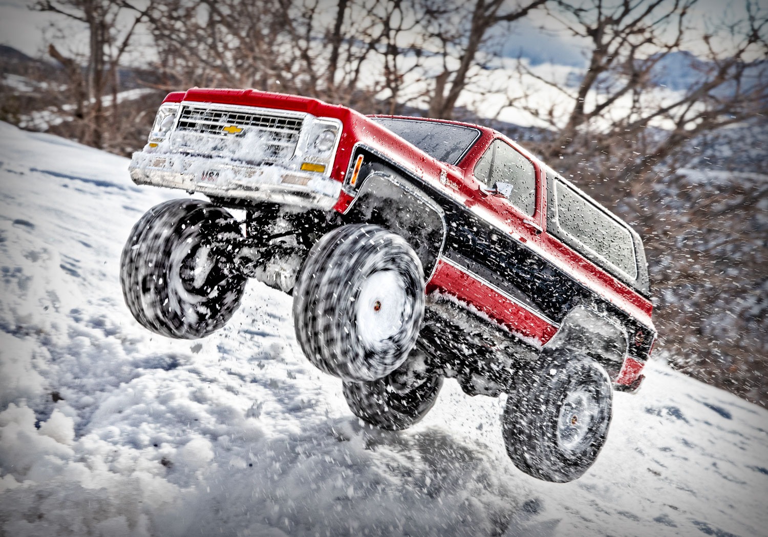Traxxas TRX-4 Chevy Blazer 1979 1/10 Crawler Brushed Clipless RTR Black 11 Traxxas TRX-4 Chevy Blazer 1979 1/10 Crawler Brushed Clipless RTR Black