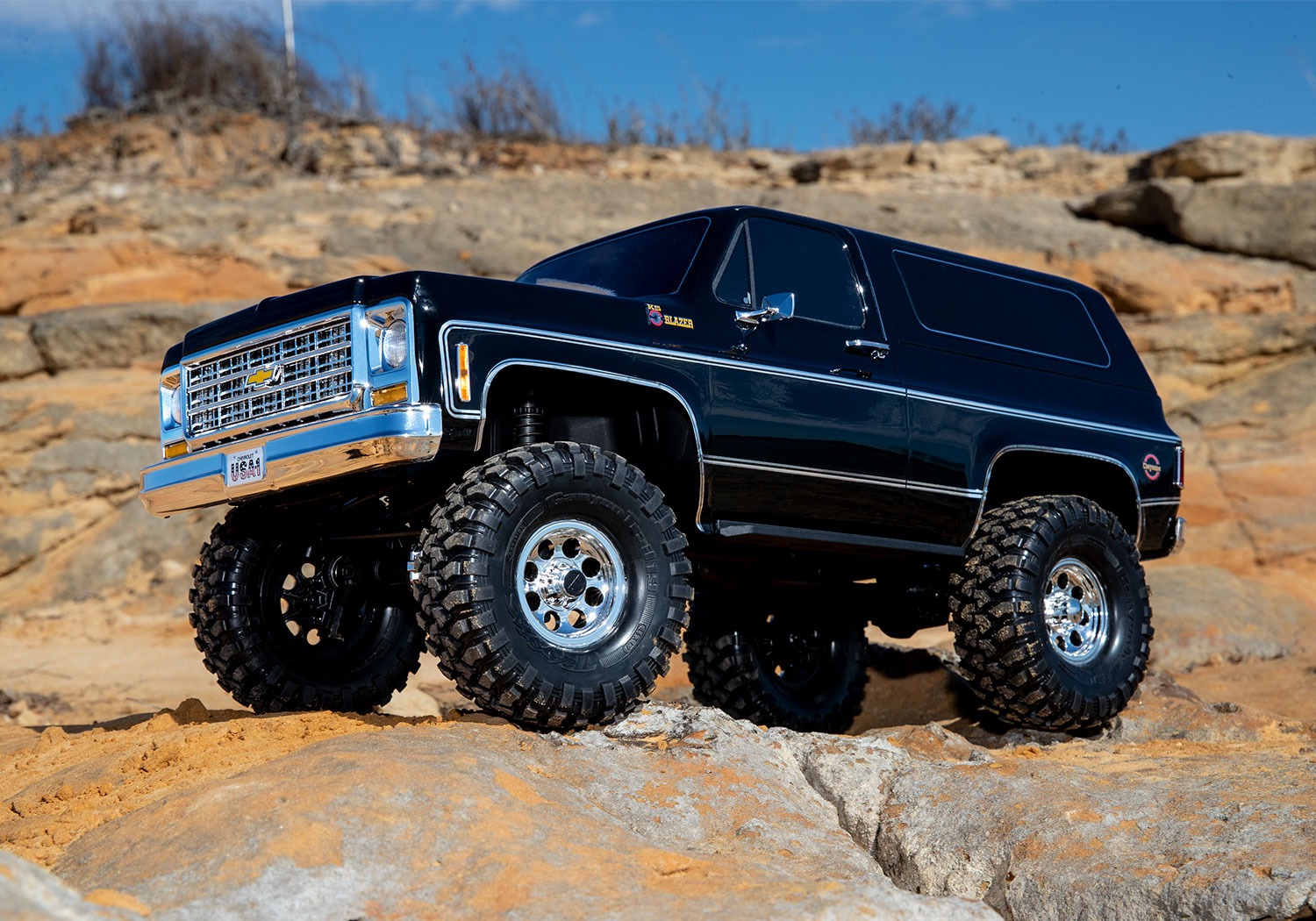 Traxxas TRX-4 Chevy Blazer 1979 1/10 Crawler Brushed Clipless RTR Black 8 Traxxas TRX-4 Chevy Blazer 1979 1/10 Crawler Brushed Clipless RTR Black