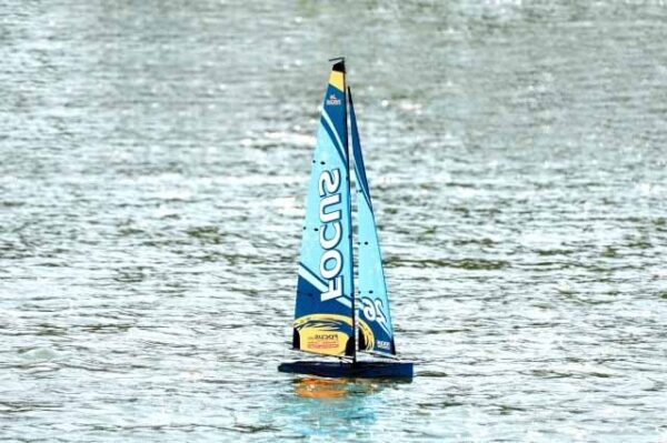 Joysway Focus III 995mm RTR RC Purjejaht Sinine #JW8812V3B