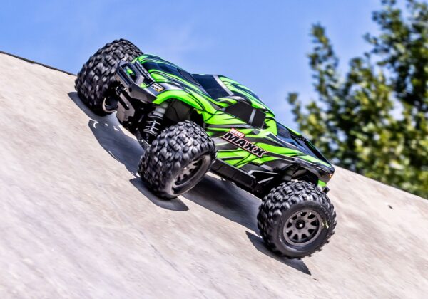 Traxxas Mini Maxx 4wd BL-2S BL HD 1/16 Monster Truck RTR Roheline