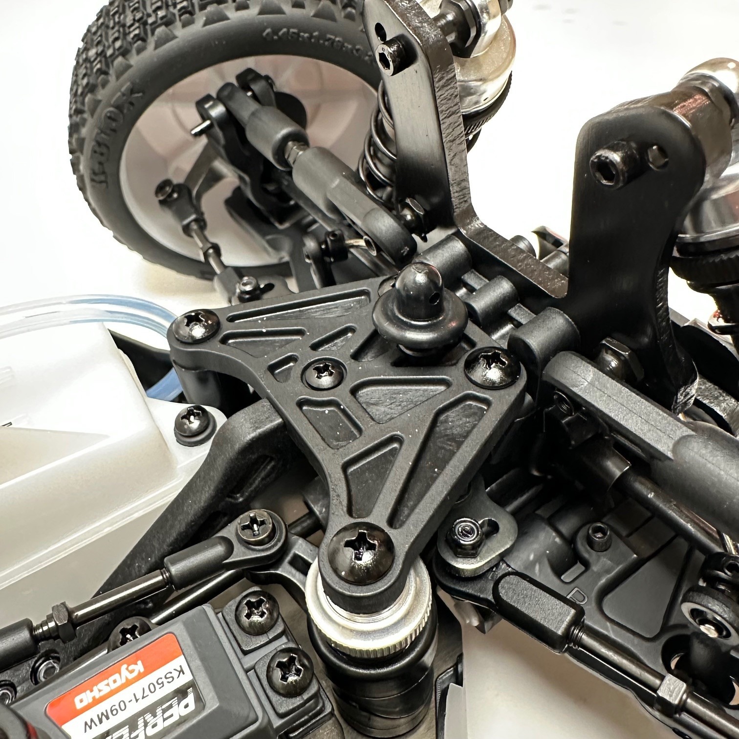 Kyosho Inferno MP10 1:8 RC Nitro REDS Edition