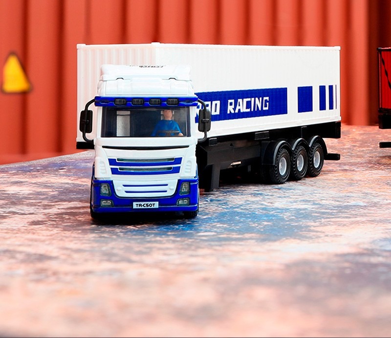 Turbo Racing C50 1:76 Semi-Truck koos Traileriga RTR - Valge 2 Turbo Racing C50 1:76 Semi-Truck koos Traileriga RTR - Valge