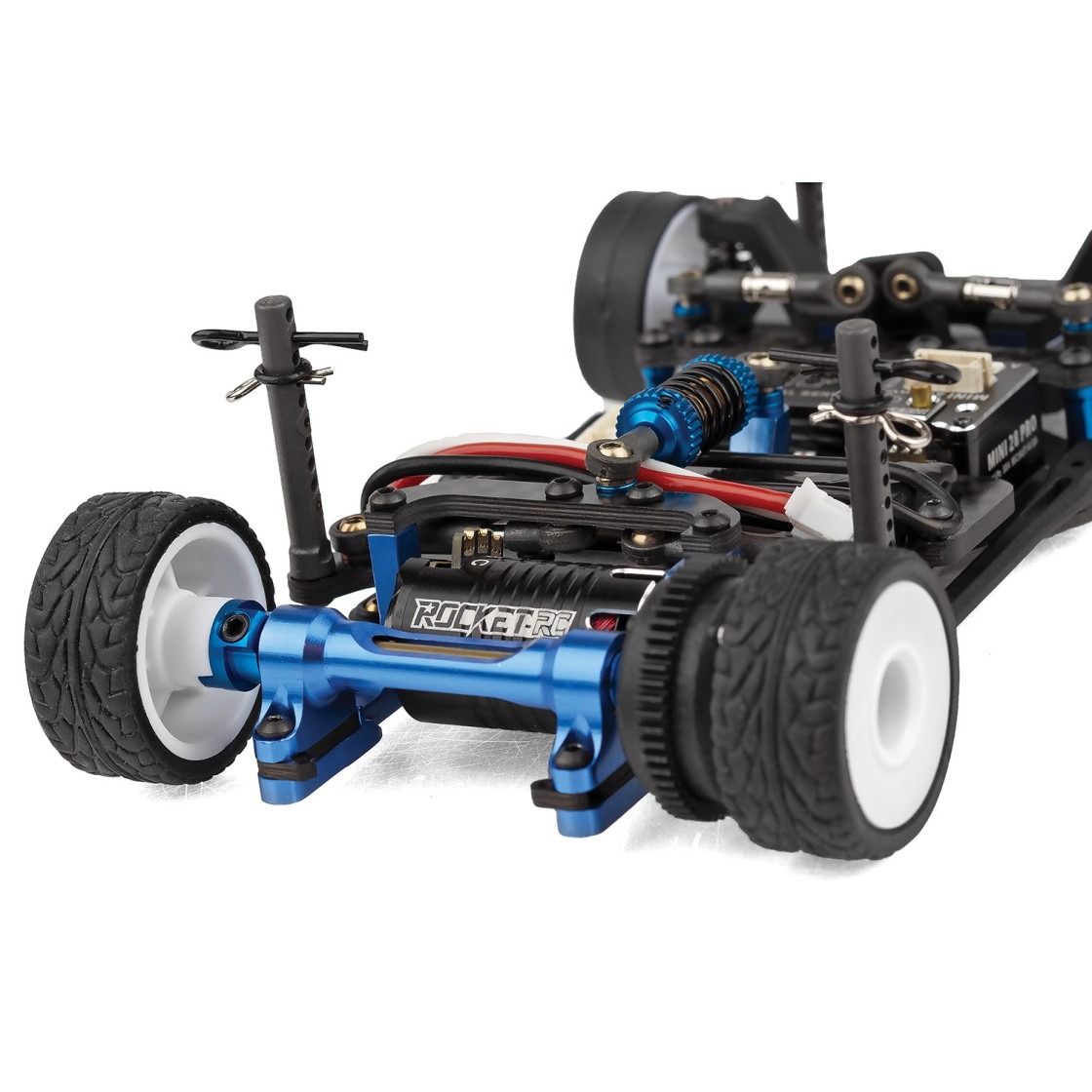 Team Associated RC28R Team Associated RC28R Team Kit koos kere ja ratastega 3 Team Associated RC28R Team Kit with Body and Tires