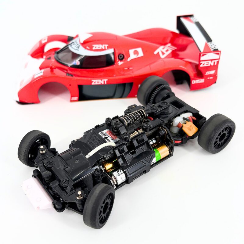 Kyosho Mini-Z RWD MR-03 Toyota GT-One TS020 No.1 1999 RTR - Kasutatud 2 Kyosho Mini-Z RWD MR-03 Toyota GT-One TS020 No.1 1999 RTR - Kasutatud