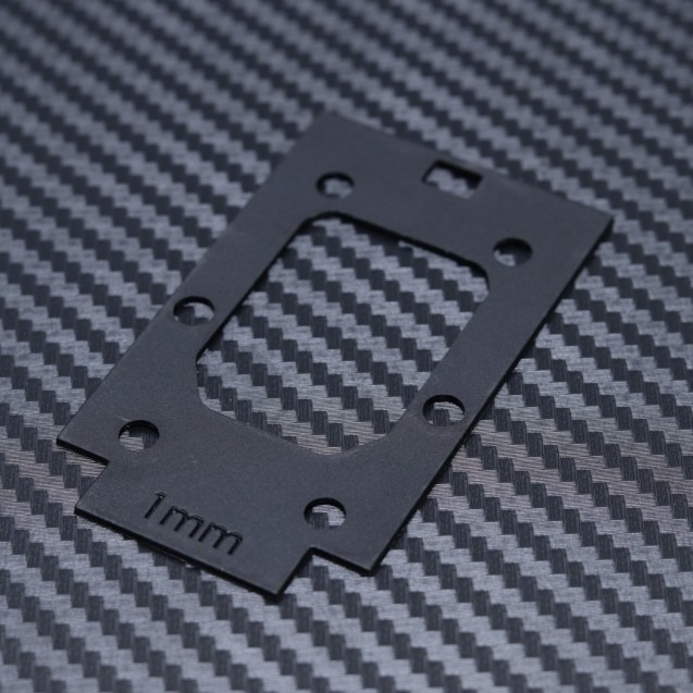 Taka 1 mm muovinen vaihteistovälike Mayako MX8:lle (-22-25) 1 Rear 1mm Plastic Gearbox Spacer for Mayako MX8 (-22-25)