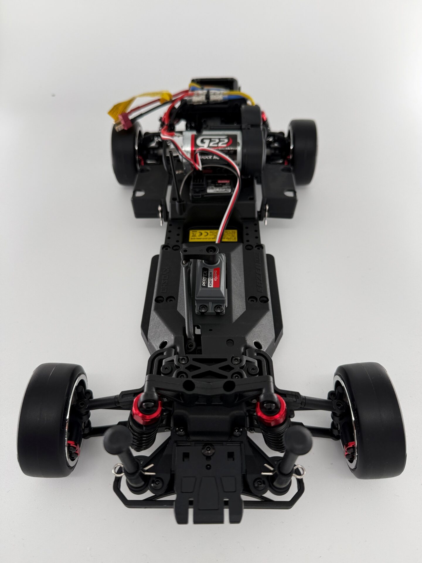 Kyosho 2021 Toyota Tundra Drift Black - 1:10 RWD RTR Driftiauto - Kasutatud 3 Kyosho 2021 Toyota Tundra Drift Black - 1:10 RWD RTR Driftiauto - Kasutatud