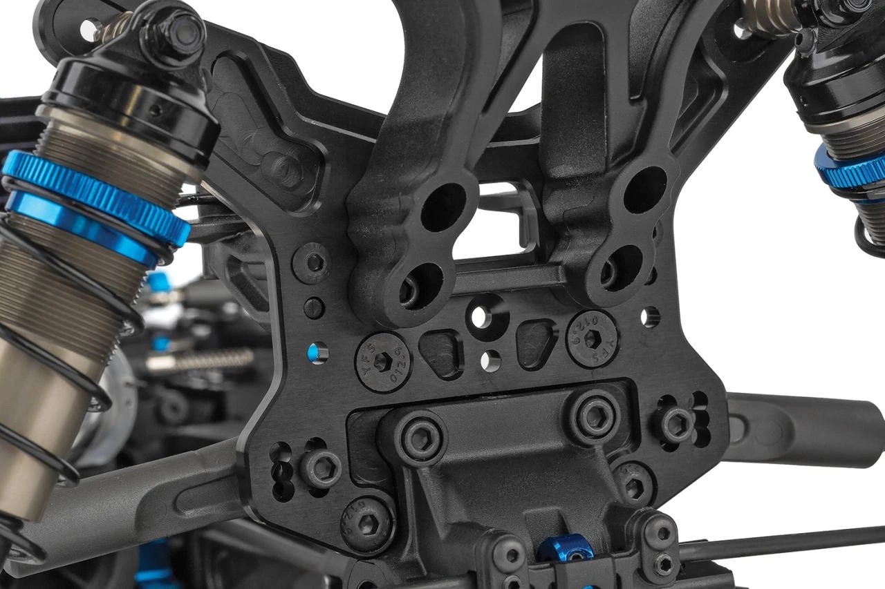 Team Associated RC8T4.2 Team Kit – 1:8 4WD Nitro Truggy #80957 16 team-associated-rc8t42-team-kit-nitro-80957-16