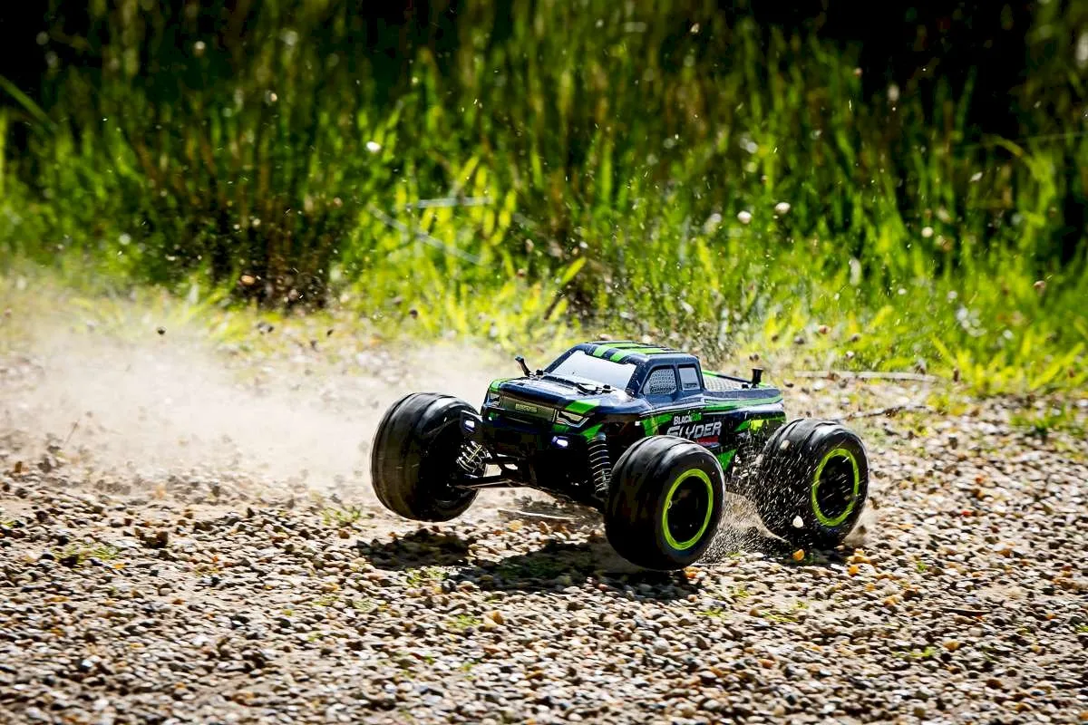BLACKZON Slyder MT Turbo 1/16 4WD 2S Brushless - Roheline 10 blackzon-slyder-mt-turbo-1-16-4wd-2s-brushless-green-9